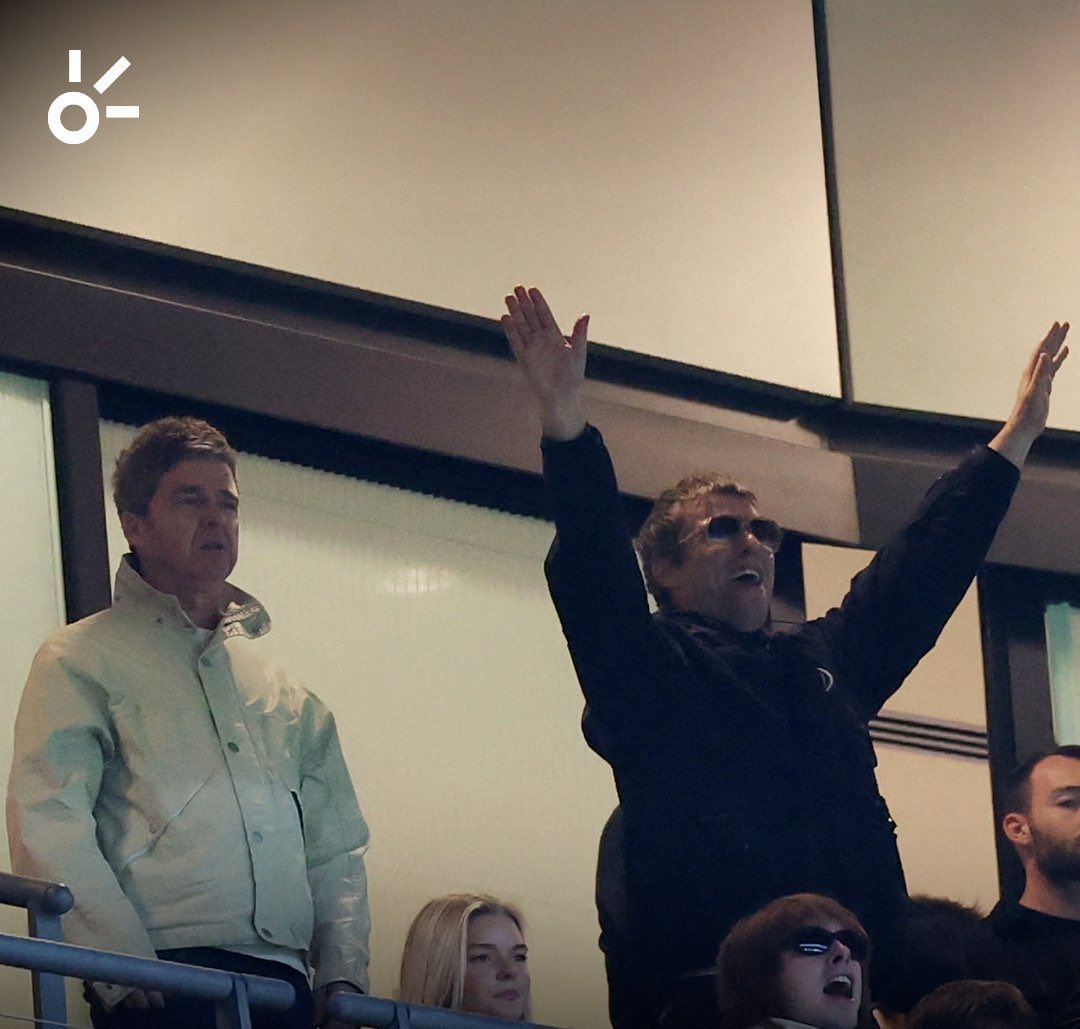 sofi ✮⋆˙ tweet media