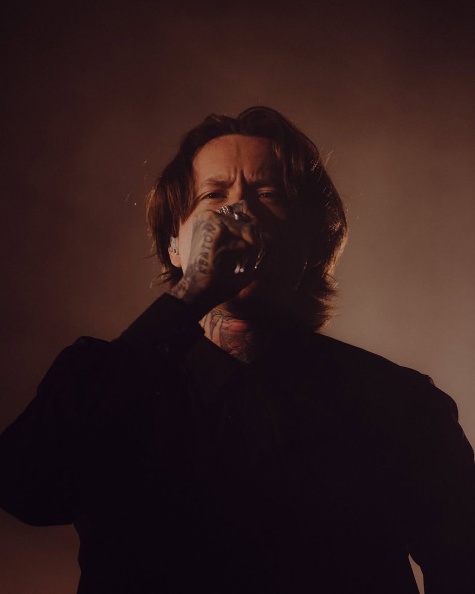 ˚.◜carꙨ ◟☆ tweet media