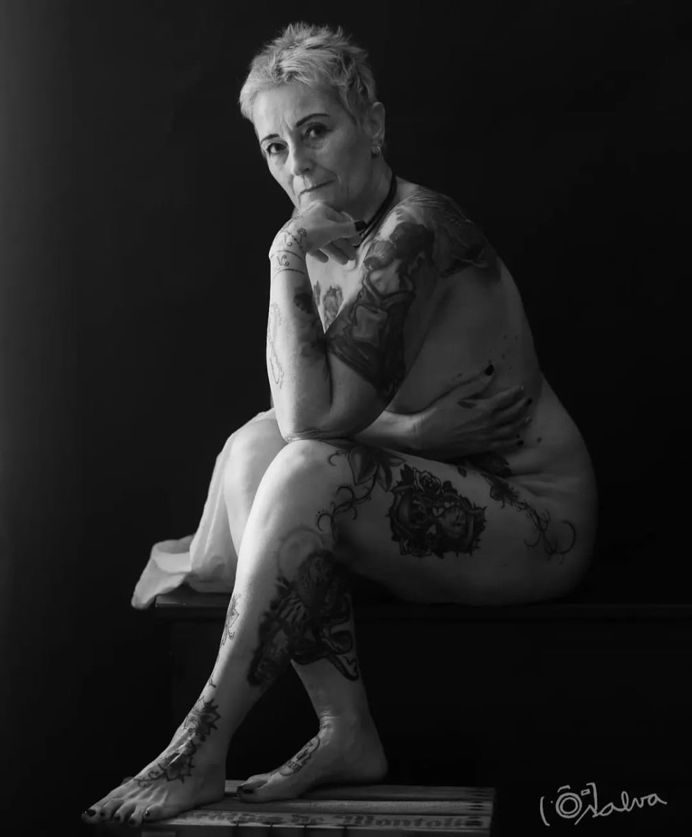 Travel Naked Couple tweet media