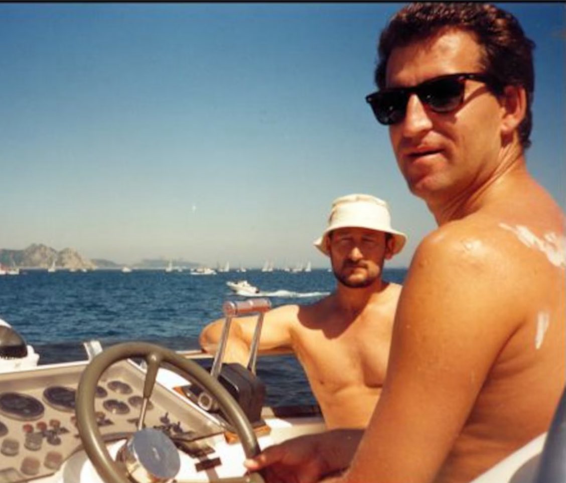 Armando Farnós tweet media