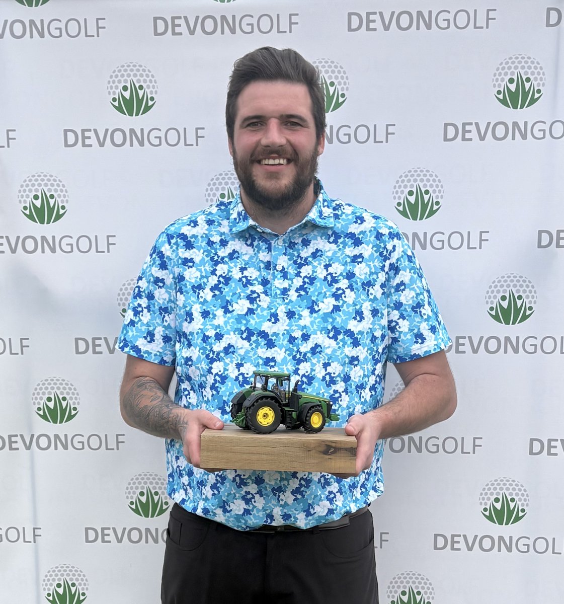 DevonGolf tweet media