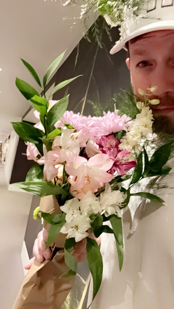 Shambugi tweet media