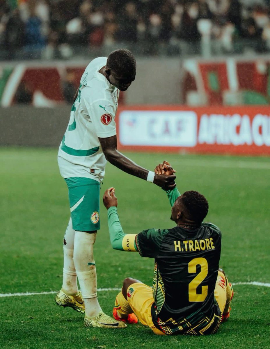 L’incompris Sage  𝕏 tweet media