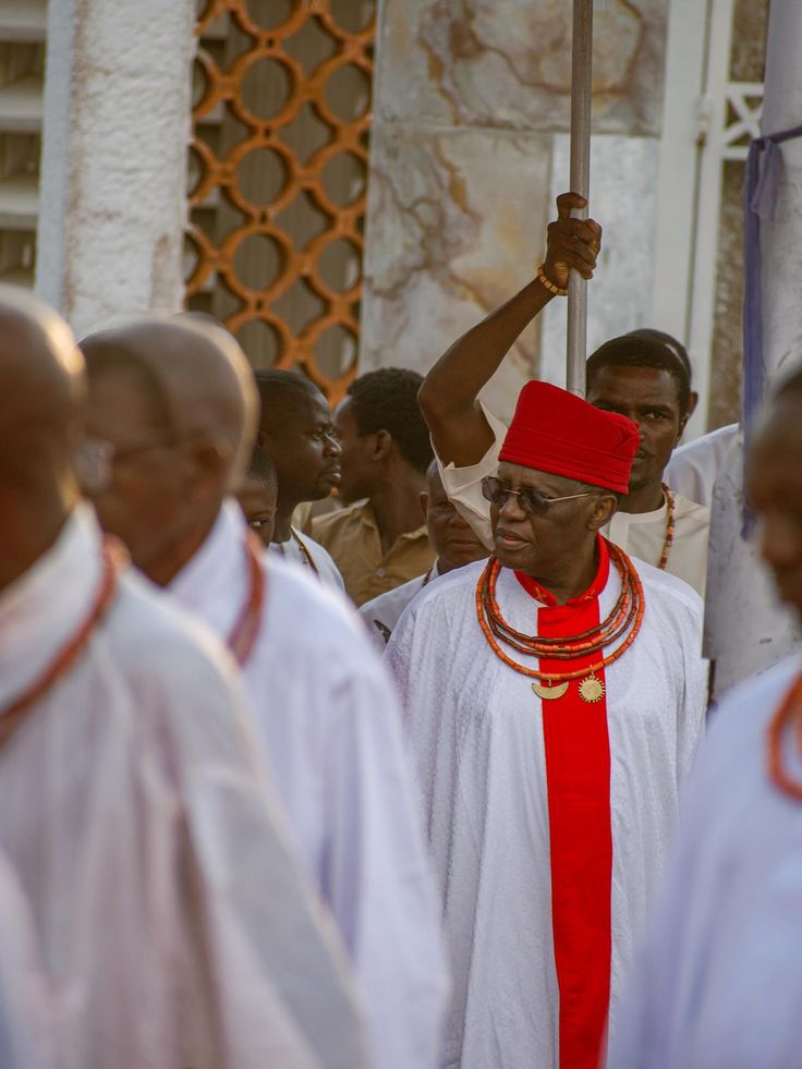 𝐄𝐃𝐎𝐂𝐄𝐍𝐓𝐑𝐈𝐂__ tweet media