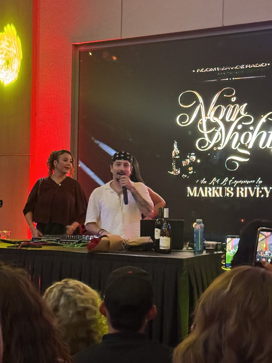 Coach Hop tweet media