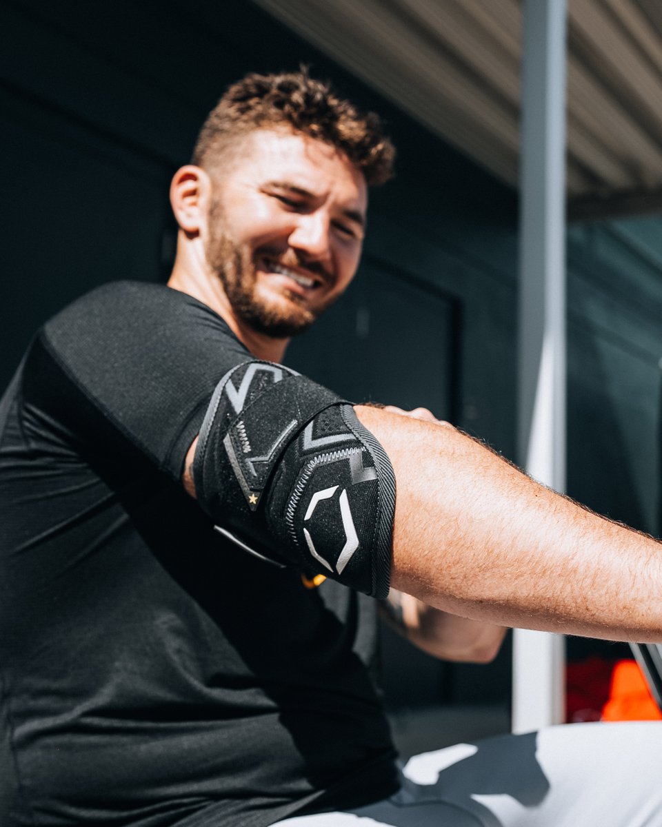 EvoShield tweet media