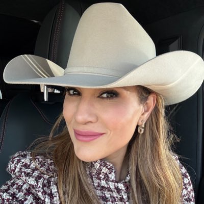 iseramirez's tweet photo. #NewProfilePic https://t.co/6j5jZYrDII