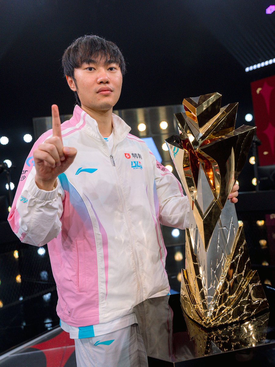 Another international trophy for the Golden Left Hand.