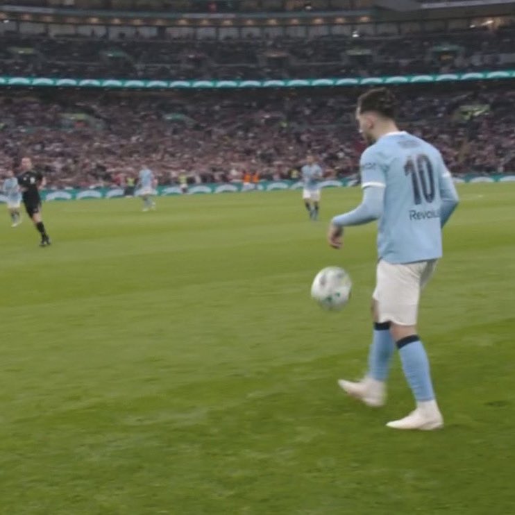 UtdChulo's tweet photo. 🚨Ryan Cherki on juggling the ball vs Arsenal

“I juggled the ball because I wanted to torment them, then I remembered the comp of Nani that I watched where he was juggling the ball with his head vs Arsenal with  his side up by 4-0.” https://t.co/grFQfjDm2g