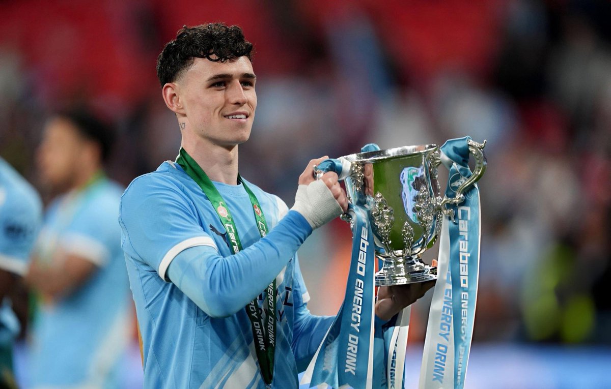 FRBlueMoon's tweet photo. 5e Carabao Cup pour @PhilFoden 🏆🏆🏆🏆🏆 https://t.co/nrshL6KT9t