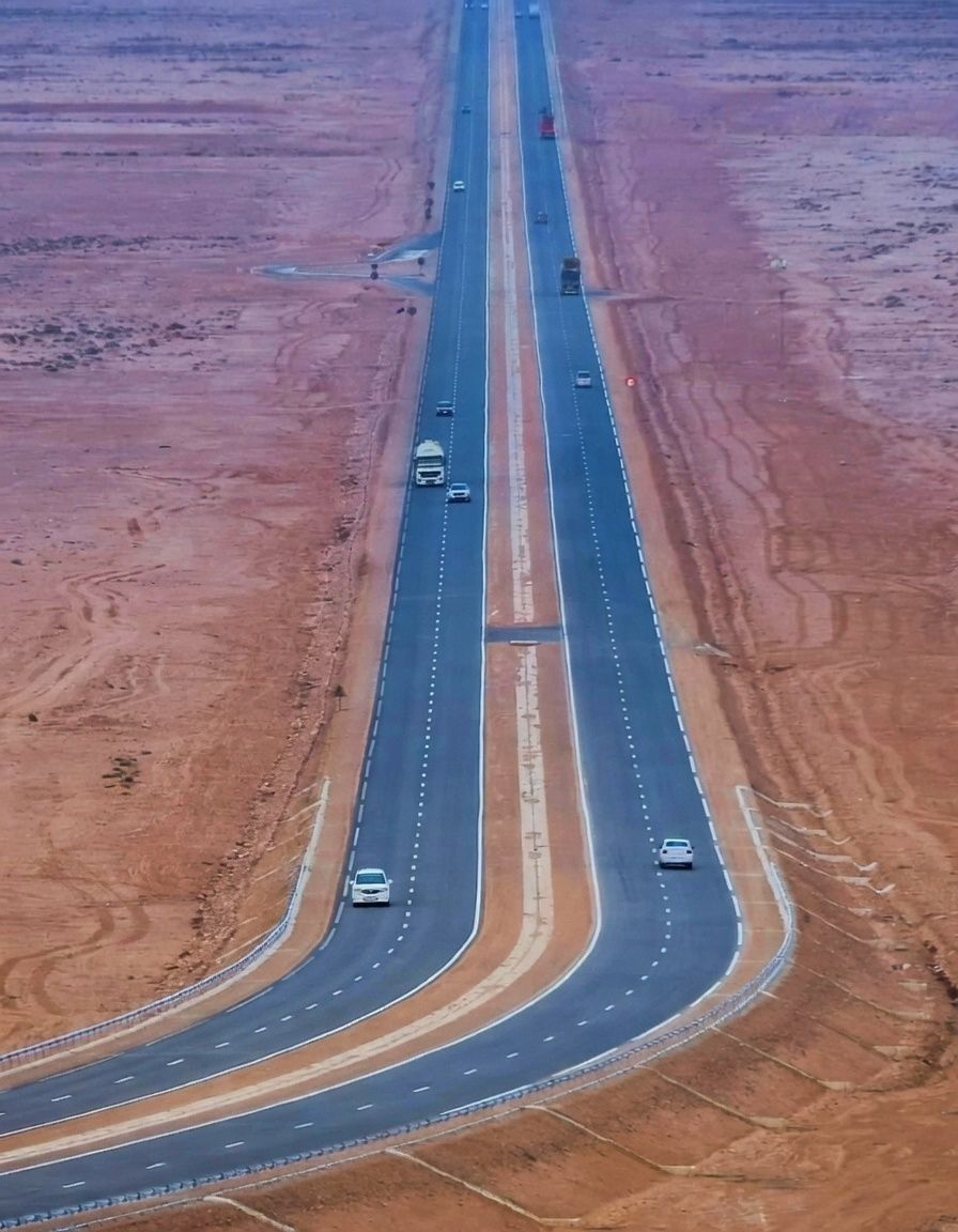 AfricaViewFacts's tweet photo. Morocco 🇲🇦 has completed one of Africa's biggest road projects, the 1,055 km Tiznit–Dakhla expressway. 

This massive highway connects northern and southern Morocco, boosting trade with sub-Saharan Africa and driving economic growth in the region.

The full route is now open and operational, with paving and major works finished.

This ties directly into Morocco's broader Atlantic Initiative, launched by King Mohammed VI in 2023. 

It actively helps landlocked Sahel countries like Mali, Burkina Faso, Niger, and others gain reliable sea access through upgraded roads, rail, and customs links to Morocco's Atlantic ports.