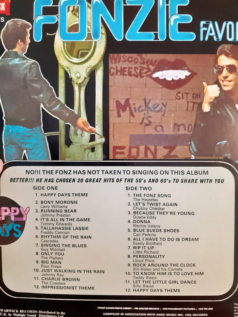 Keef_B_1's tweet photo. Couldn't resist this for £1 in the #CharityShop. Some decent stuff on it. Happy Days indeed.
#NowPlaying #Playlist #vinyl #vinylrecords #vinylcollection #vinylcommunity #TheFonz #Fonzie #sundaysongbook #sundaymusicnote #SundayThoughts #sundayvibes 
@hwinkler4real 
🙏❤✌ https://t.co/UPR9D4j9d8