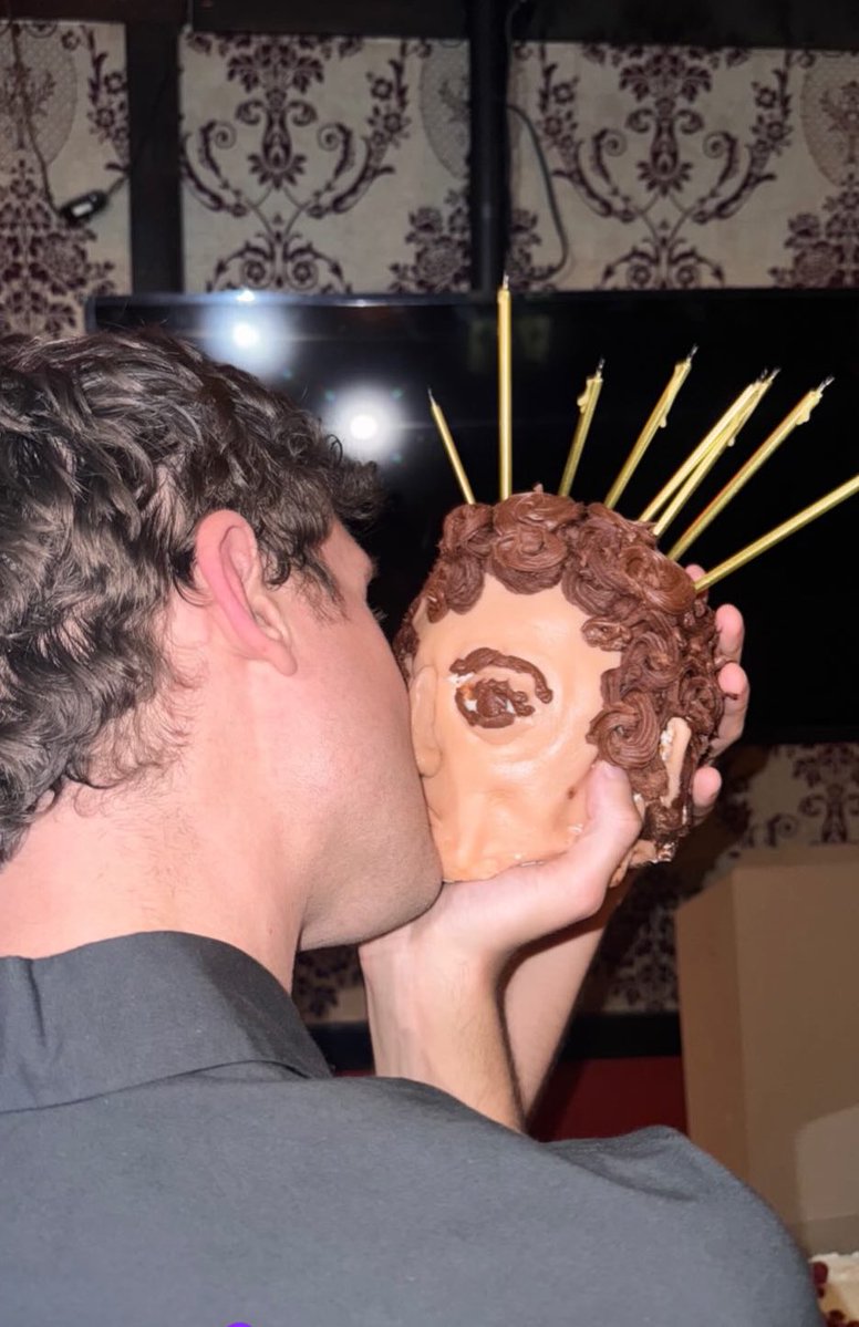 Sean Patrick tweet media