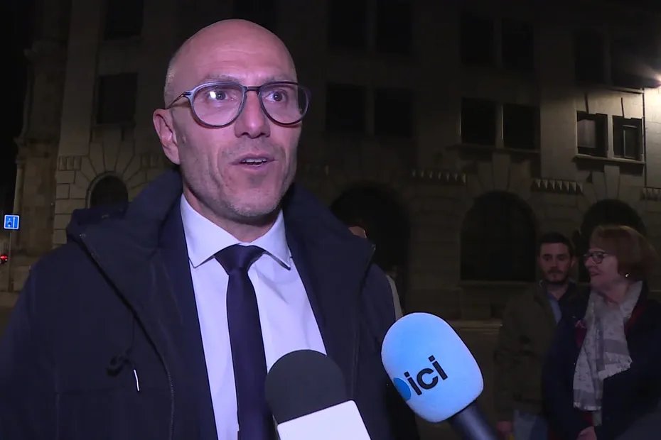 Jon De Lorraine tweet media