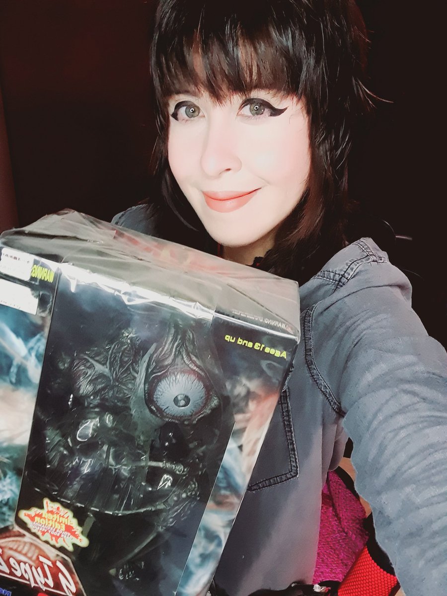 RebeccaRE | 🧟‍♀️🖤 tweet media