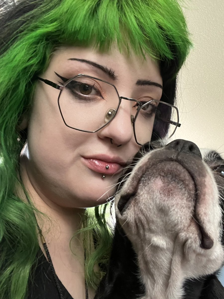 Emrys 🗡️ tweet media