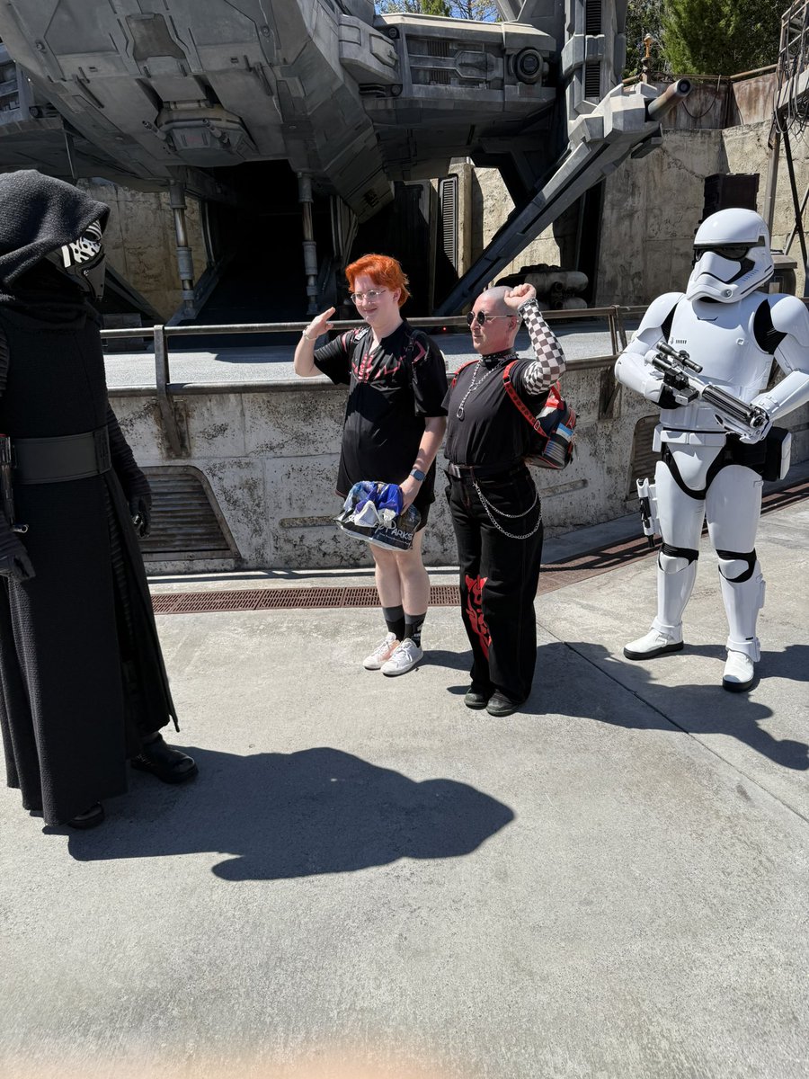 Ebay 🏳️‍⚧️ Ready for Maul Shadow Lord tweet media