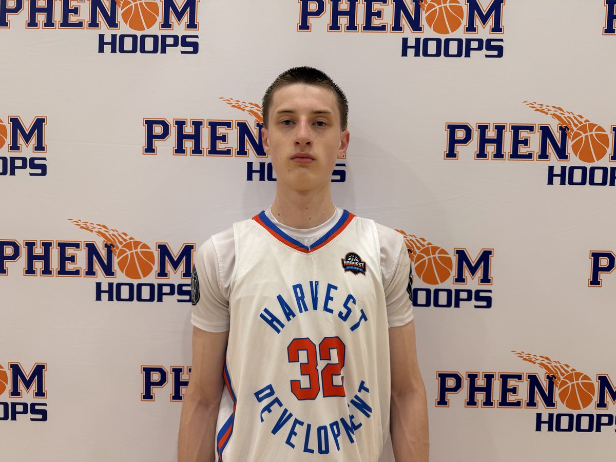 Phenom_Exposure tweet media