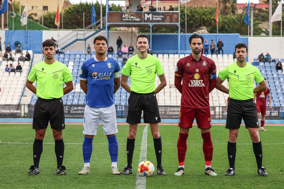 ArbitrosNavalOf's tweet photo. U.D Melilla VS  C.F Lorca Deportiva 
Segunda RFEF 
Árbitro: Carlos Agraz Díaz 
Árbitro Asistente: Dario Castañares Muñoz https://t.co/pqg8Bc81iC