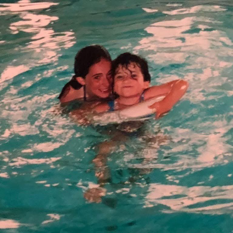 sunshinebloomed's tweet photo. Crazy you’d be 38 this year and it’s been almost 17 years. Missing you every day sweet girl https://t.co/qz83Rwj6qc
