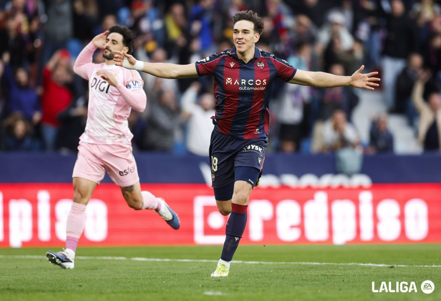 À Punt Esports tweet media