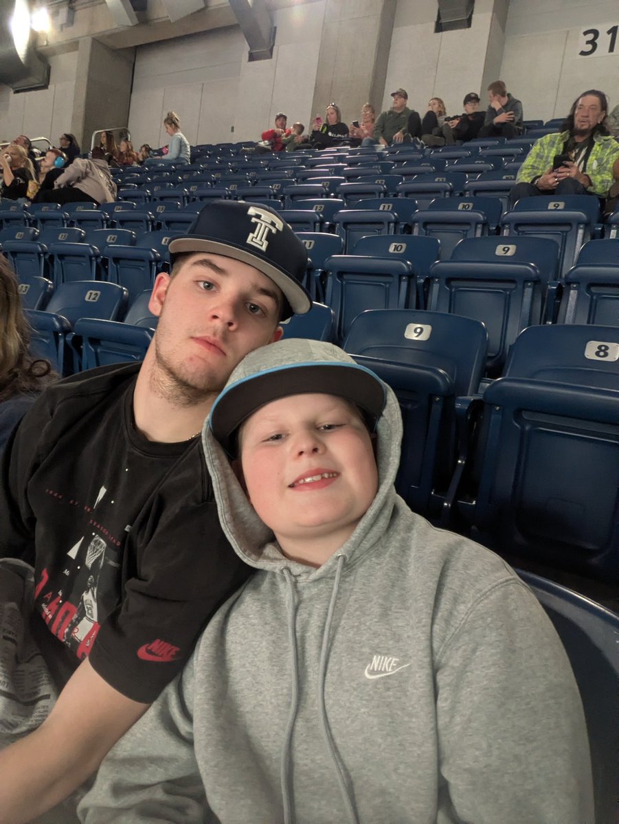 3jaycurry9's tweet photo. Monster Jams https://t.co/38MKTRsBHx
