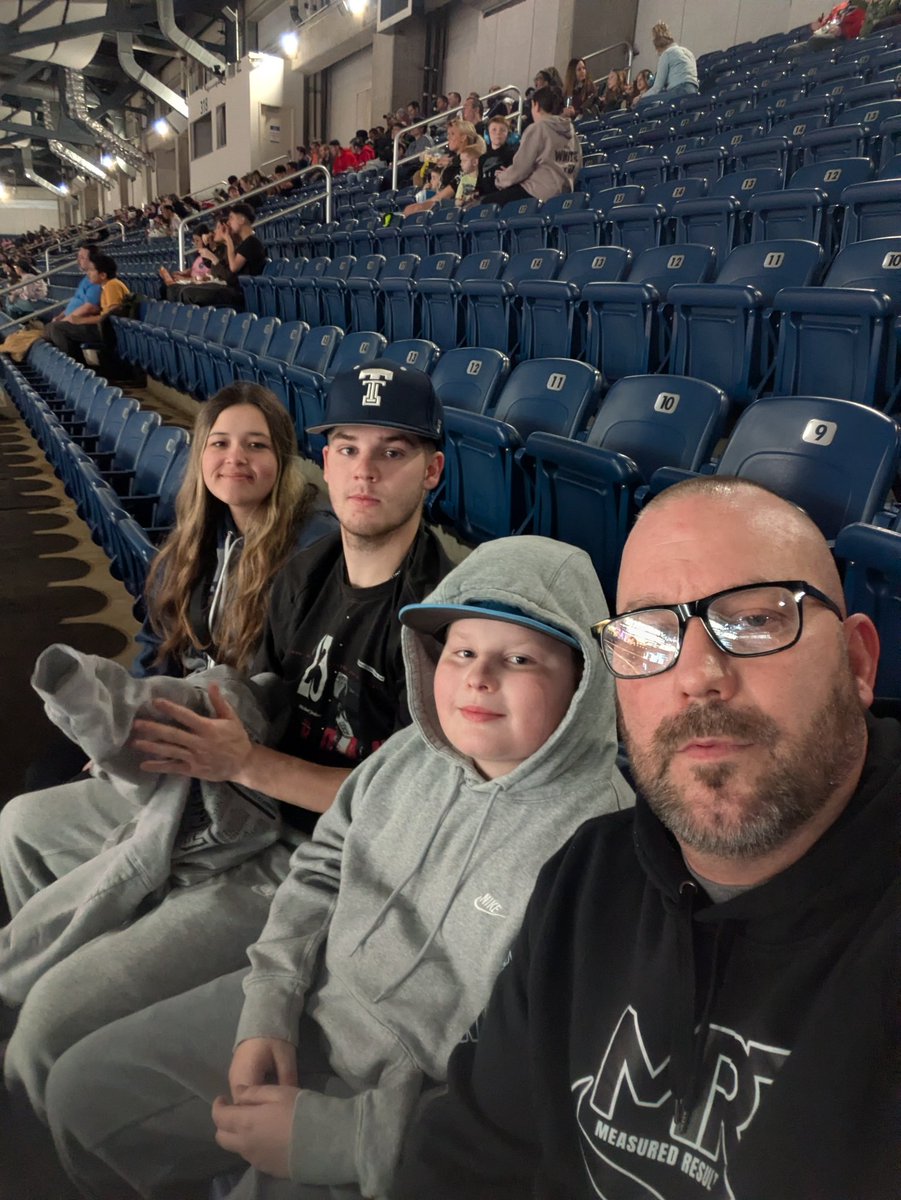 3jaycurry9's tweet photo. Monster Jams https://t.co/38MKTRsBHx