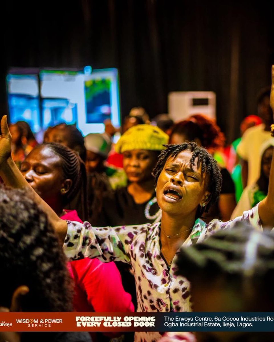 rccgtheenvoys's tweet photo. Once again, we raised our voices in prayers of thanksgiving and adoration to God for His love over our lives and we acknowledge that His love to us is endless.

Intercessory Prayer ~ Pastor Flourish Olaiya 

#RCCGTheEnvoys
#Wisdomservice
#Pdanielolawande https://t.co/hEIYVya54b
