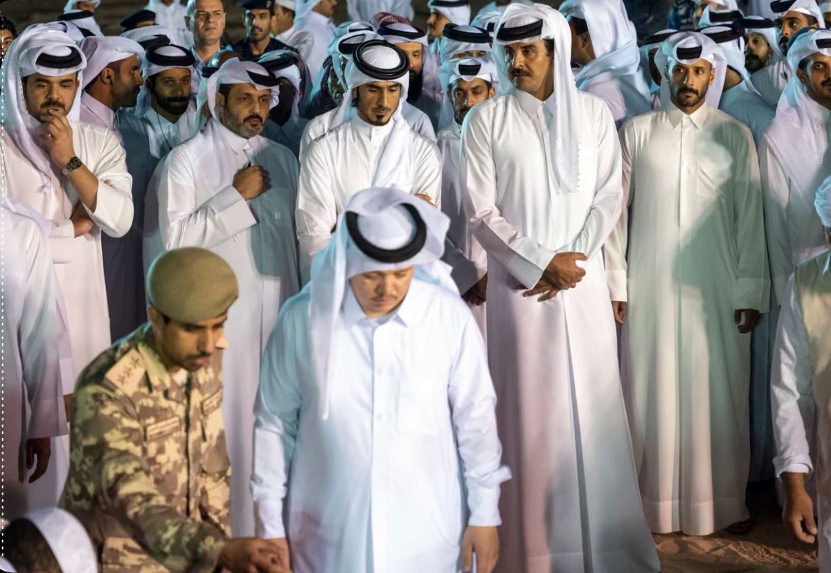 جعل ذا الوجـه ماعاد يحـزن ولايرى مكـروه😭❣️