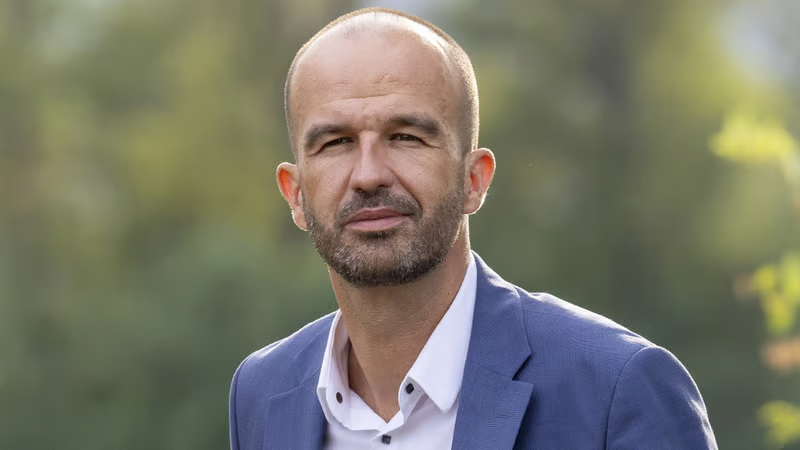 Novia News tweet media