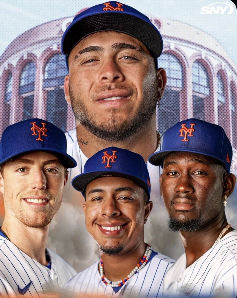 SheaHello tweet media