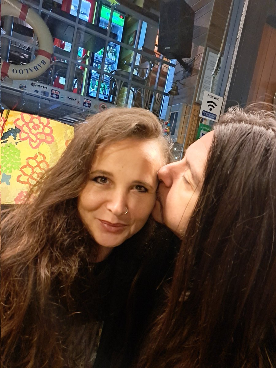 Icy / Ajsela Vidovic tweet media