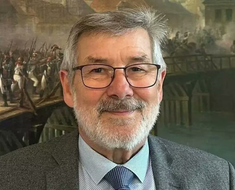 SIRÈNES tweet media