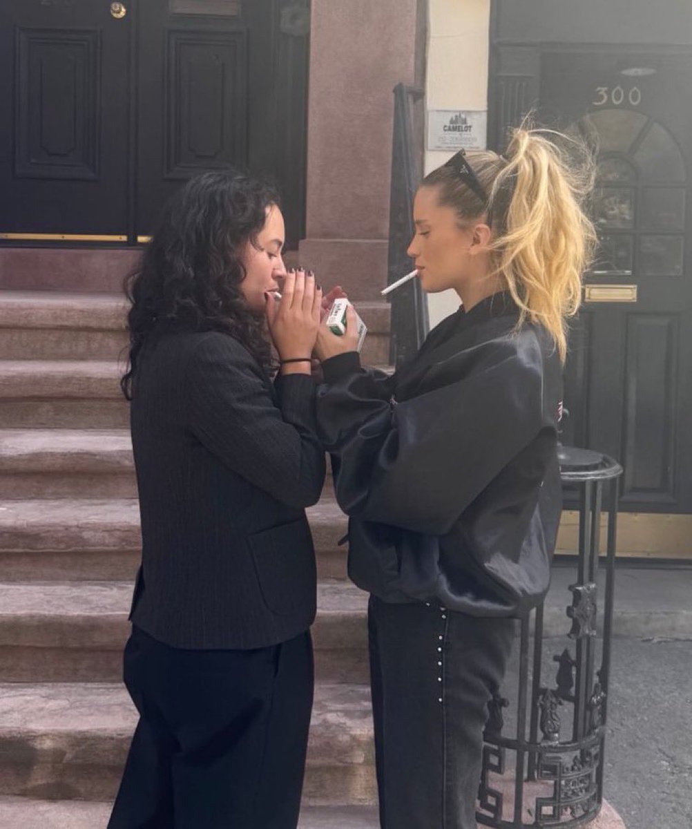 𝗌𝗄𝗒🥤⸆⸉ tweet media