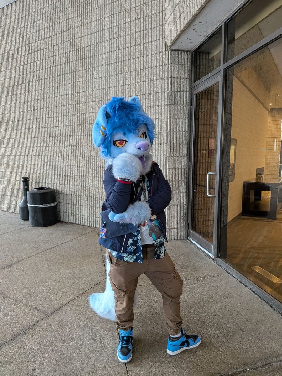 Zeekie 💜 tweet media