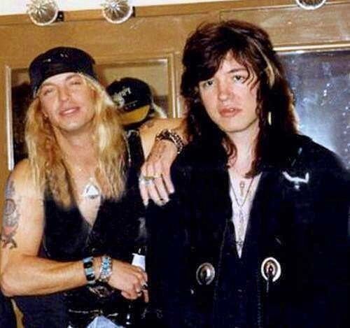 Classic Rock In Pics tweet media