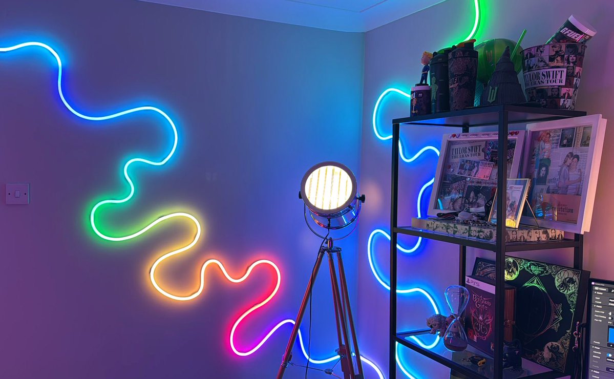 JustRyan tweet media