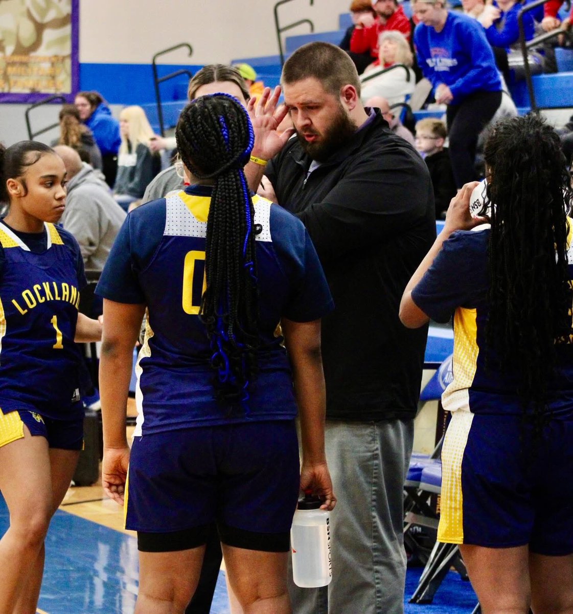 Coach_Uhrig's tweet photo. Year 4 was one for the 📚 

- finally had home games
- JV team for the first time 
- the first winning season since ‘10
- earned the 2-seed before losing in the semifinals (back to back yrs)
- the first 🏀 MVC POY in school history
- win total up again
-6 with MVC honors https://t.co/JIs1KmgcgA