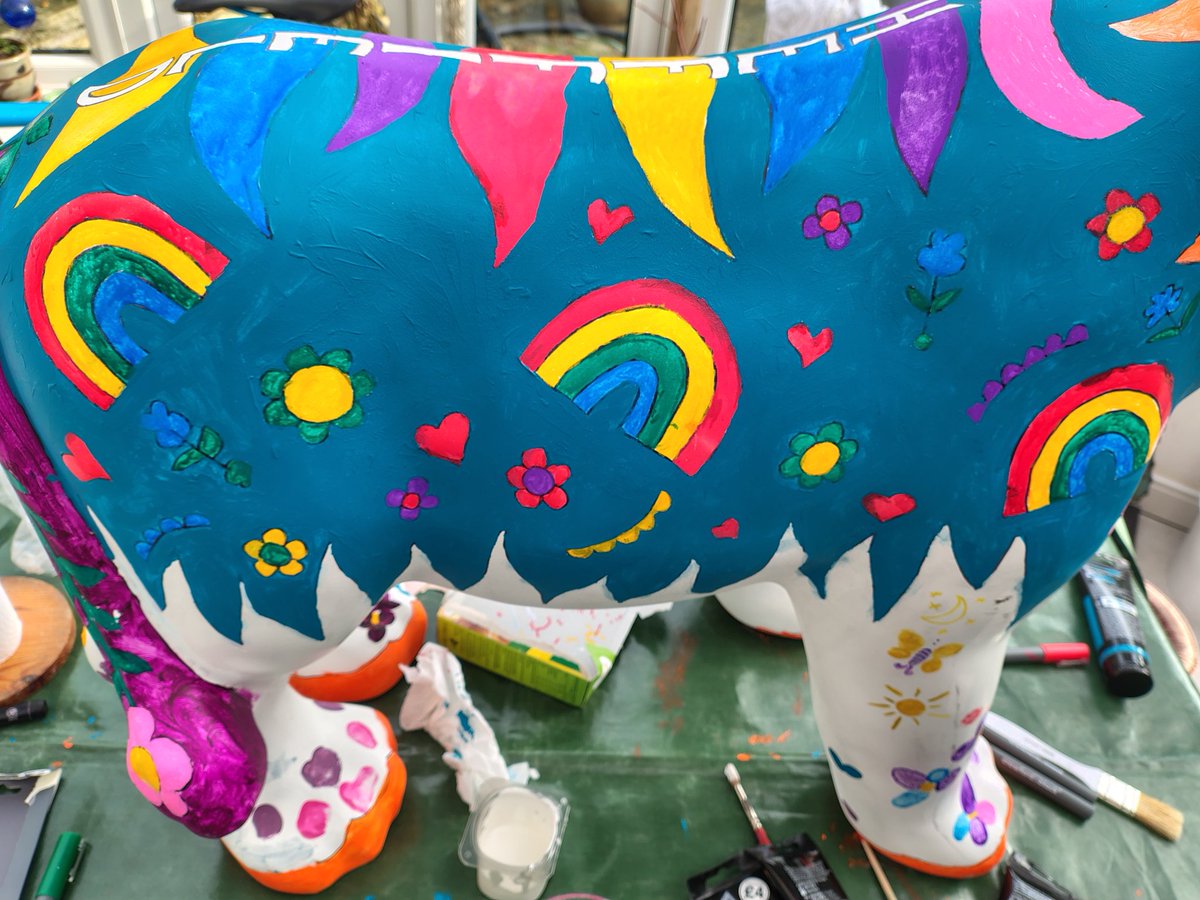 SrwtConnecting's tweet photo. Wonderful @year5whiteways painting for #PrideofYorkshire @SheffChildrens

More #community thumb print flowers needed #nolo #strongertogether #livelovelocal

🌿🌻 The creation, improvement &amp; celebration of local green spaces is helping make connections 🫱🫶🫲 #naturerecovery💚 https://t.co/fQ7Tu7uVsS