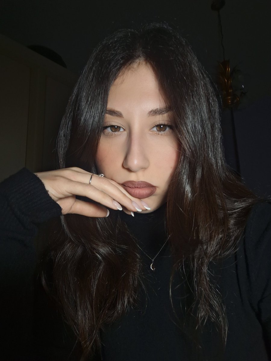 cris ⊬ tweet media