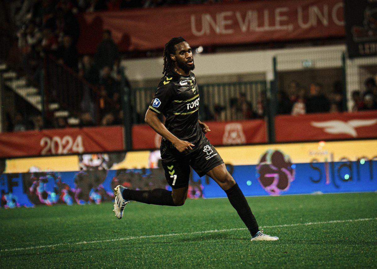 Valenciennes FC 🦢 tweet media