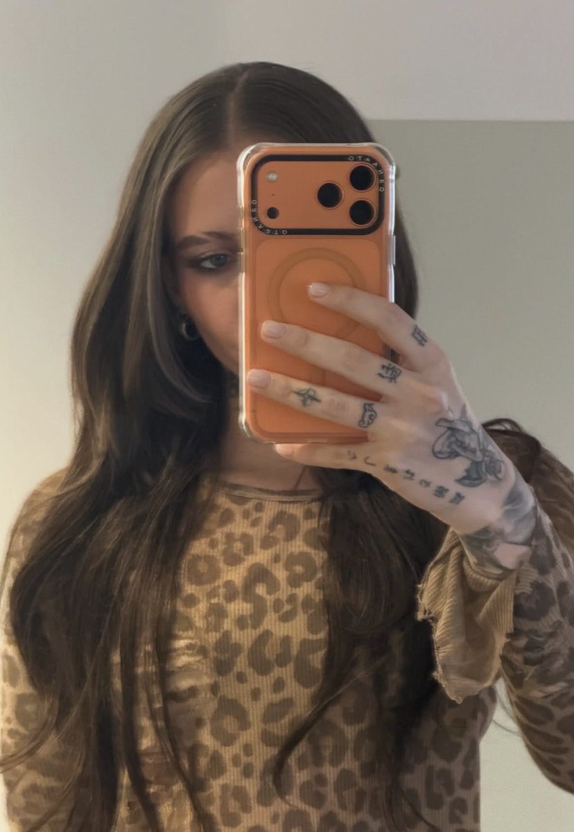 Amandita🦂 tweet media