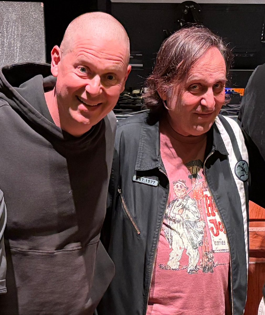 taumpy tearrs tweet media