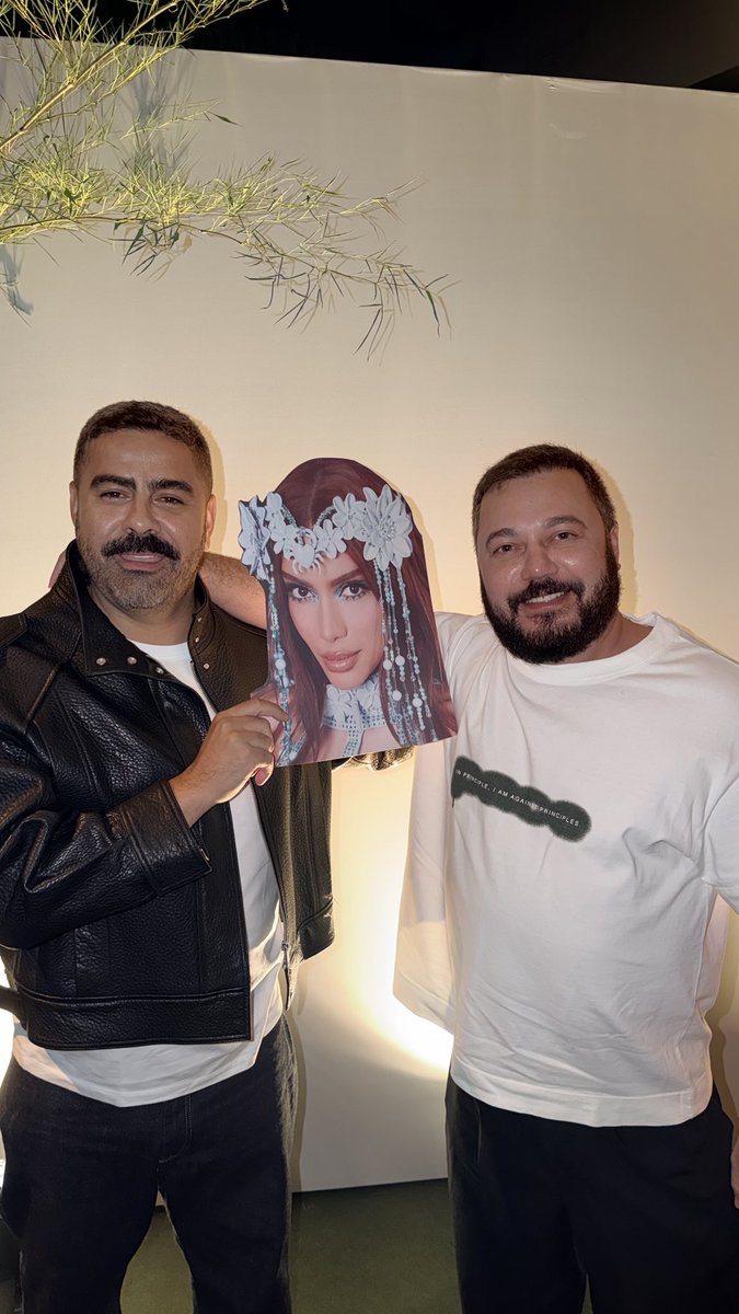 Ela faz as melhores festas! Lov u @anitta ❤️❤️❤️ (📸 @iude )