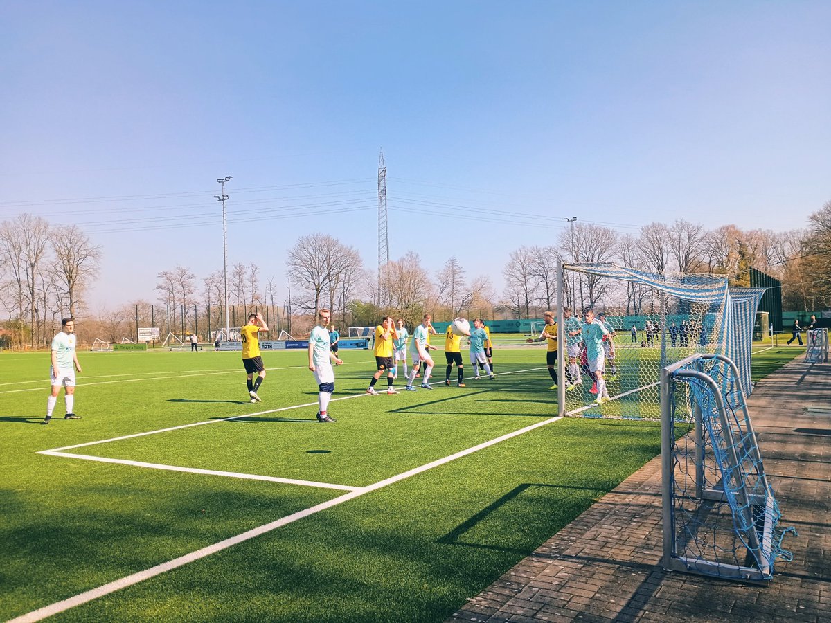 Zas Tavka tweet media