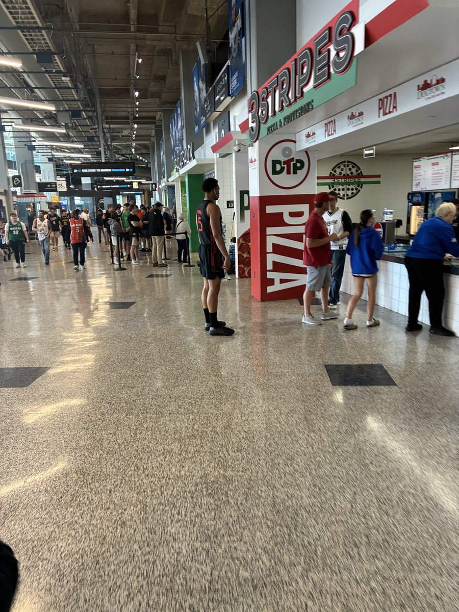 Hinkle Sadness tweet media