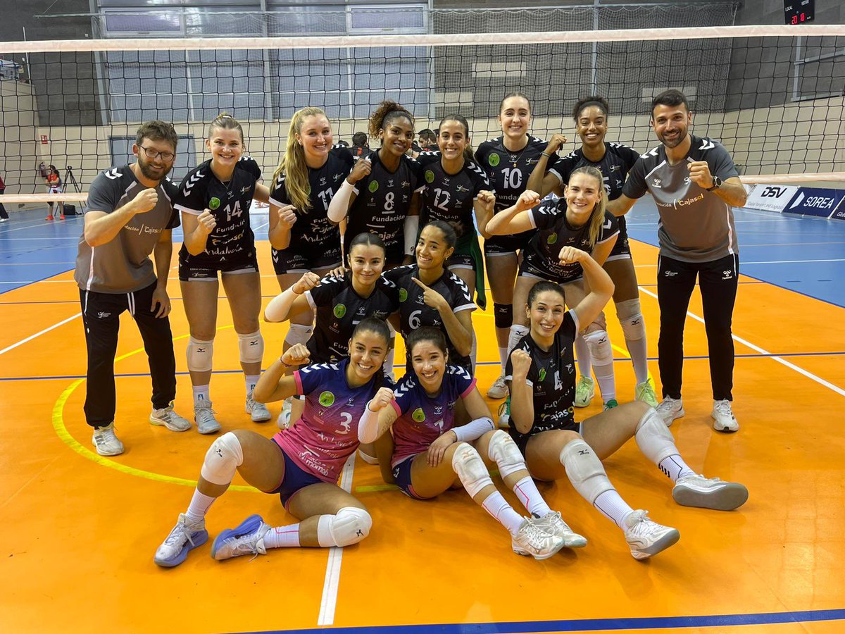 Club Voleibol Esquimo🏐💚 tweet media