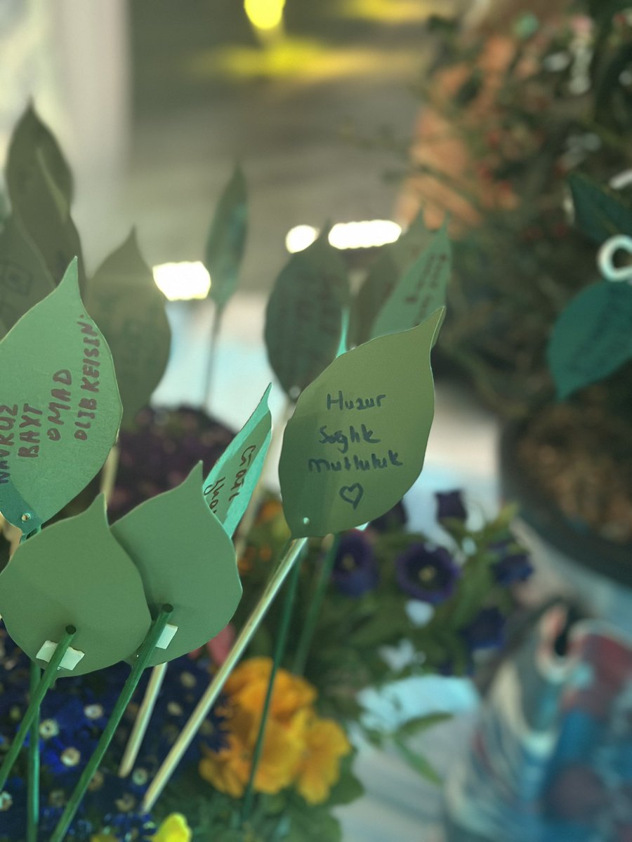 itsmewolf0's tweet photo. özbekistanda nevruz 3 gün boyunca durmaksızın kutlanıyor. her yeri nevruz’a göre süslediler, o kadar güzel ki. tabii 1 tane bile hırt yok mis gibi kutladık nevruzu. nasip olursa Türkiyede de şöyle kutlamak istiyoruz https://t.co/xEuYCHNuYZ