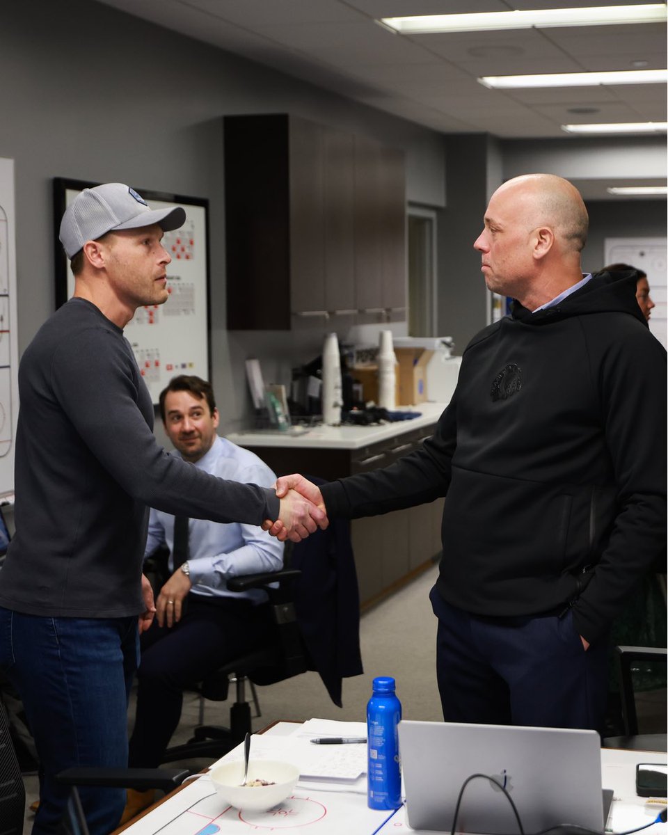 Chicago Blackhawks tweet media