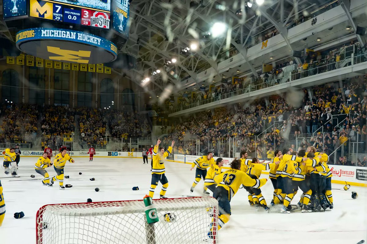 Michigan Hockey tweet media